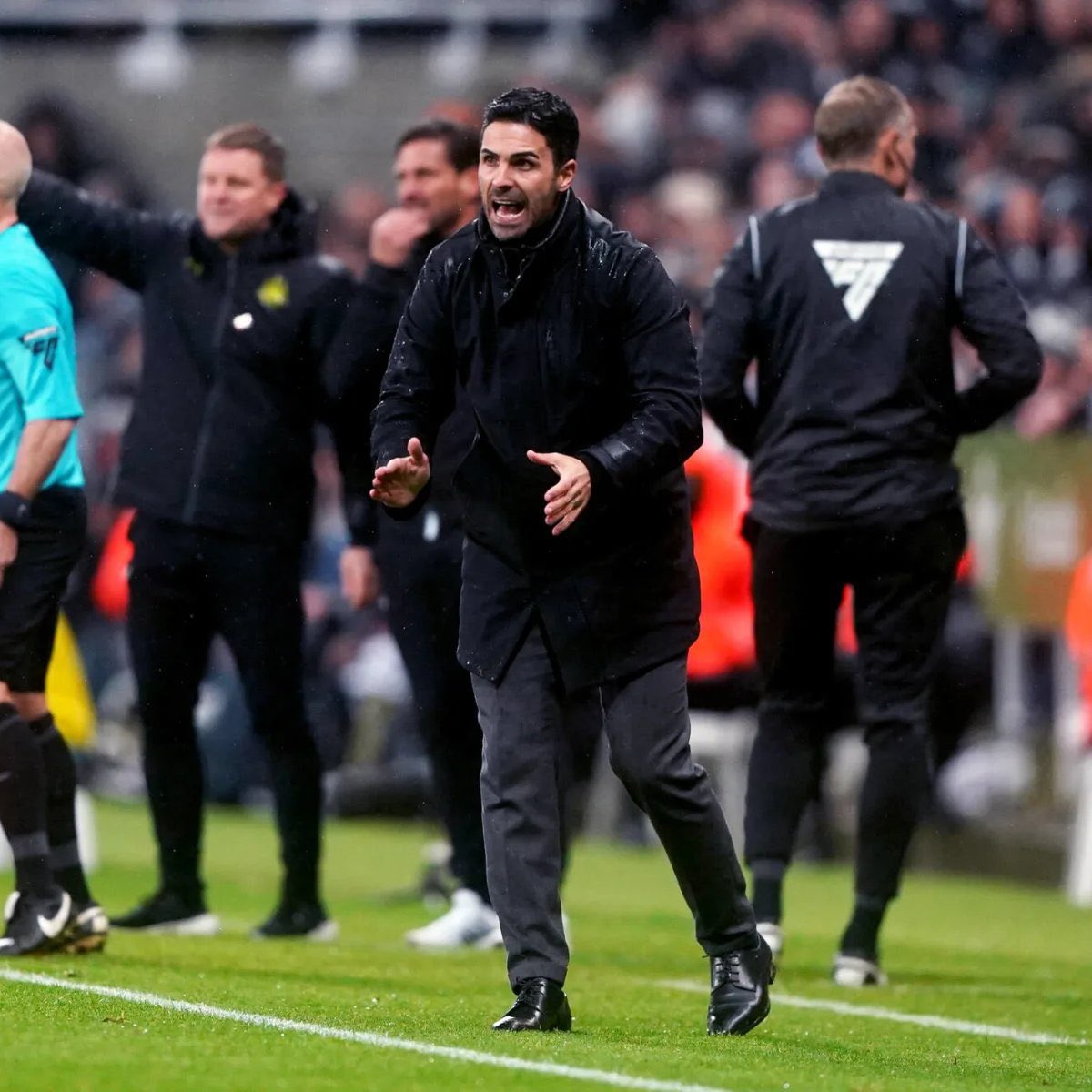 ChrisWheatley's tweet photo. Arteta: “Your colleague just mentioned how emotional I was after the game, how I acted on the touchline.

"I didn't get a yellow, I didn't get a warning from the referee. 

“I stayed focused on the game, trying to affect it in the best possible way for my players.” https://t.co/r9PLR3zAnr