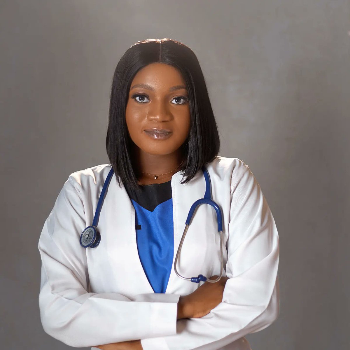 erioluwaaa_'s tweet photo. Got inducted into the Physiotherapy profession recently and officially graduated last week. 
Allow me reintroduce PT. ADEYEMO ERIOLUWA (https://t.co/3VQWhWxNYv BOWEN UNIVERSITY)
5 years of God's faithfulness 🎉❤️ https://t.co/9qkNYpSsSq