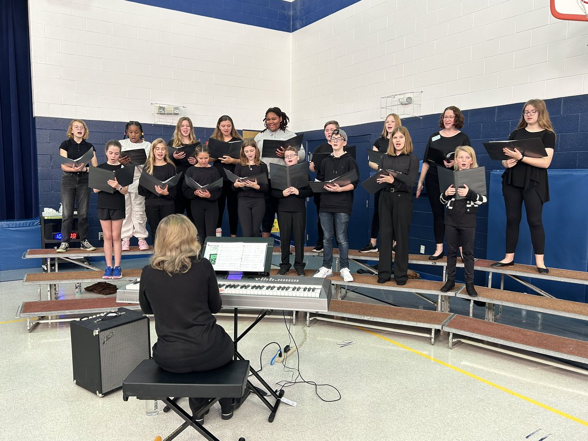 Saeger Spartan Bands tweet media