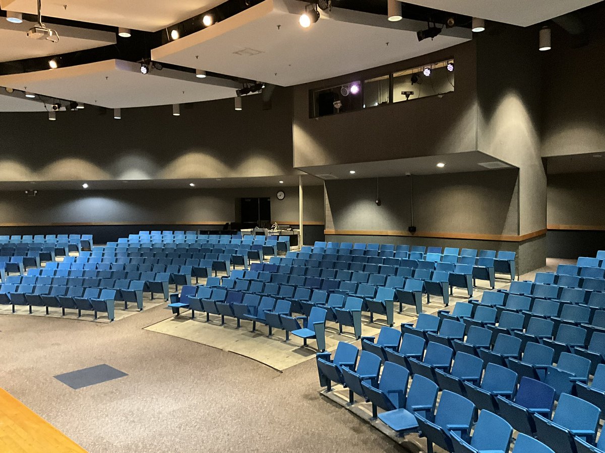 KCSMathematics's tweet image. In 6,480 seconds this auditorium will be filled with 400 of the best secondary mathematicians in the state of Tennessee! I’m looking forward to an engaging District Learning Day with our 6-12  math teachers and so honored to be their math supervisor!  #joyandwonderofmath