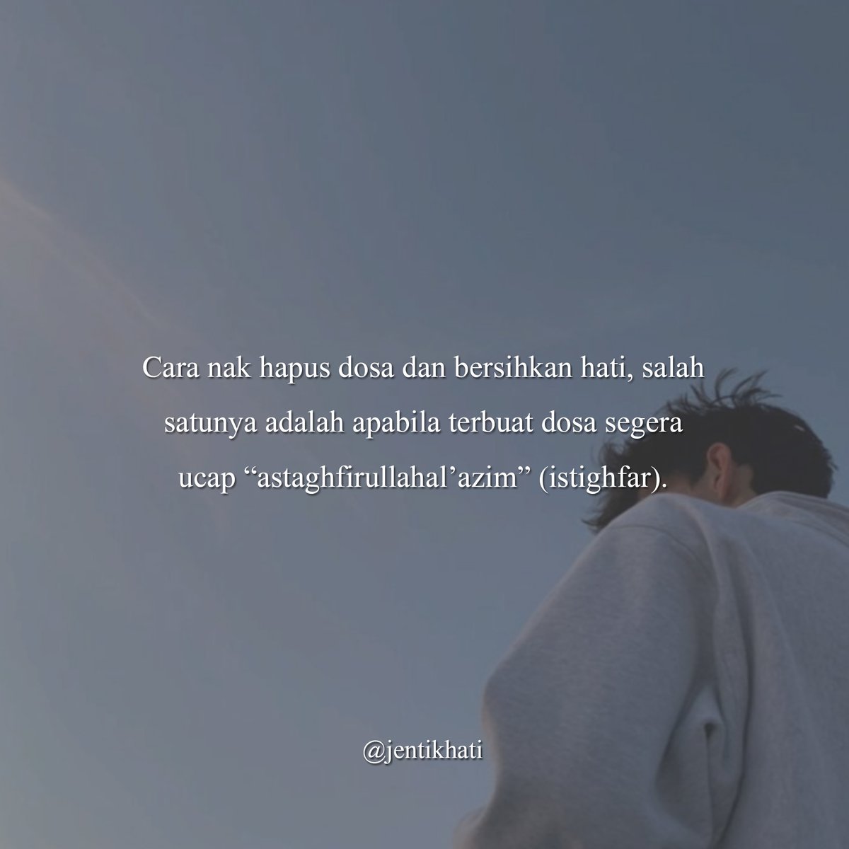 Banyakkan Istighfar, boleh jadi rezeki kita sempit kerana dosa-dosa dahulu. Allah sentiasa membuka pintu taubat setiap masa untuk hambaNya yang ingin berubah kerana Dia tahu kita hanya manusia lemah yang sentiasa melakukan dosa dan maksiat.