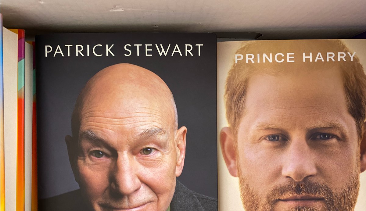 Is this one of those new 'after-and-before' shots!? 

Sidebar: if you have an autobiography coming up and are undecided what to do for the cover, pick a photo, tweak the font ... and you're away 😉
