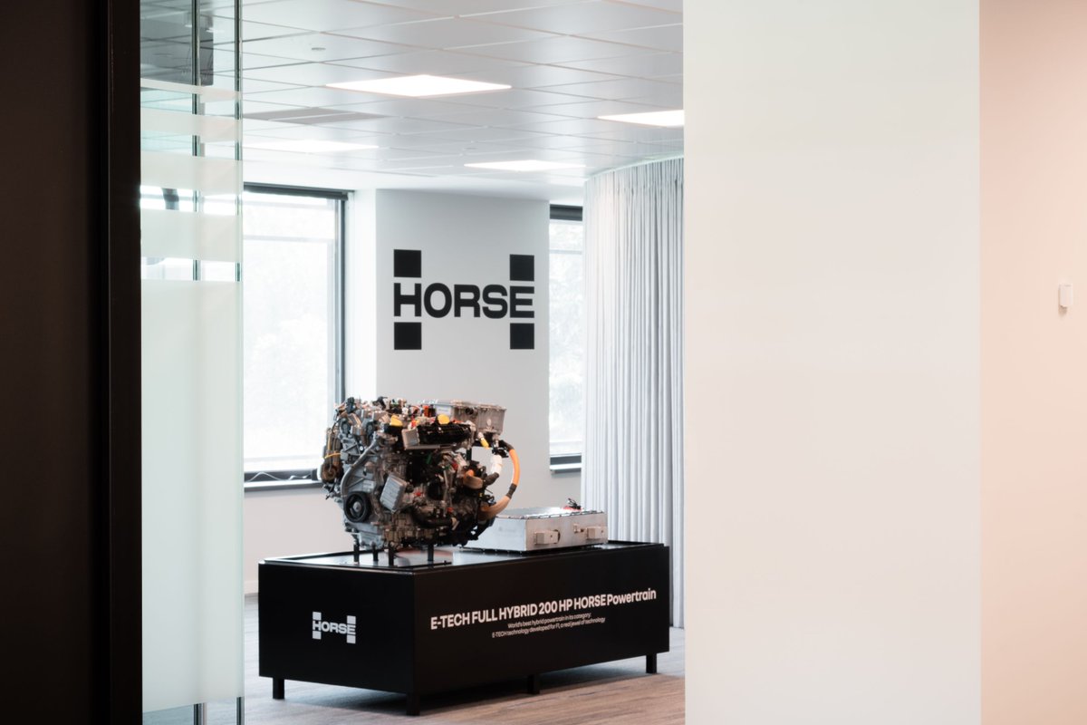 ubicca_sw's tweet photo. Nueva sede de Horse, la filial de motores híbridos y combustión de @renaultgroup, en Madrid.

La empresa francesa del sector automovilístico ha elegido Madrid como la nueva sede de su filial HORSE, para la que han contado con Ubicca.

https://t.co/DjsT5bFcA5

#SomosUbicca https://t.co/FpSMqEAql7
