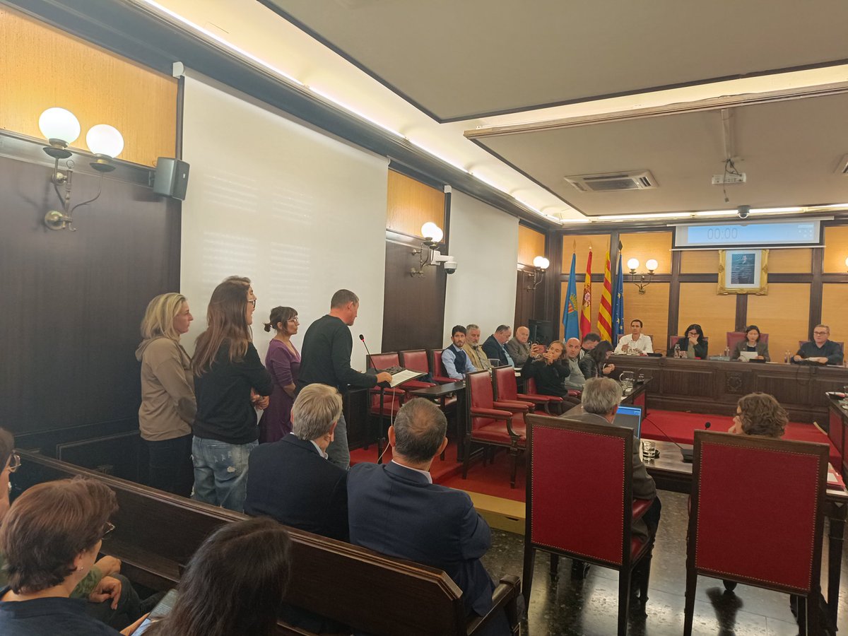 Avui la representació sindical a l'<a href="/scgramenet/">Aj. Sta. Coloma Gram</a> reclama un increment retributiu al #plegramenet 

Sous congelats, inflacció, a #SantaColoma el personal públic és essencial per una ciutat cohesionada

Mentre l'estructura directiva creix, les treballadores no reben l'increment