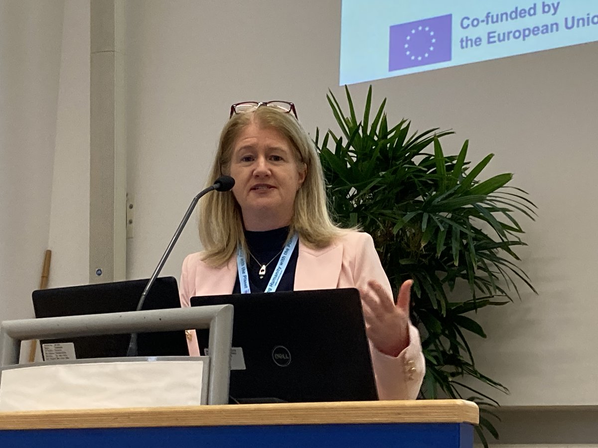 charm_eu's tweet photo. 🤝 How can #UniversityAlliances work with external stakeholders? 4 speakers discuss:

🟢@AGNystrom @AboAkademi
🟢Freek van Muiswinkel @UniUtrecht
🟢Lukas Kagerbauer @WUEconomics @IHK_Mainfranken
🟢Alexandre Pennaneac'h #BlueThauLab @umontpellier
🟢@AudreyCrosbie @tcddublin https://t.co/cUupm8kpum