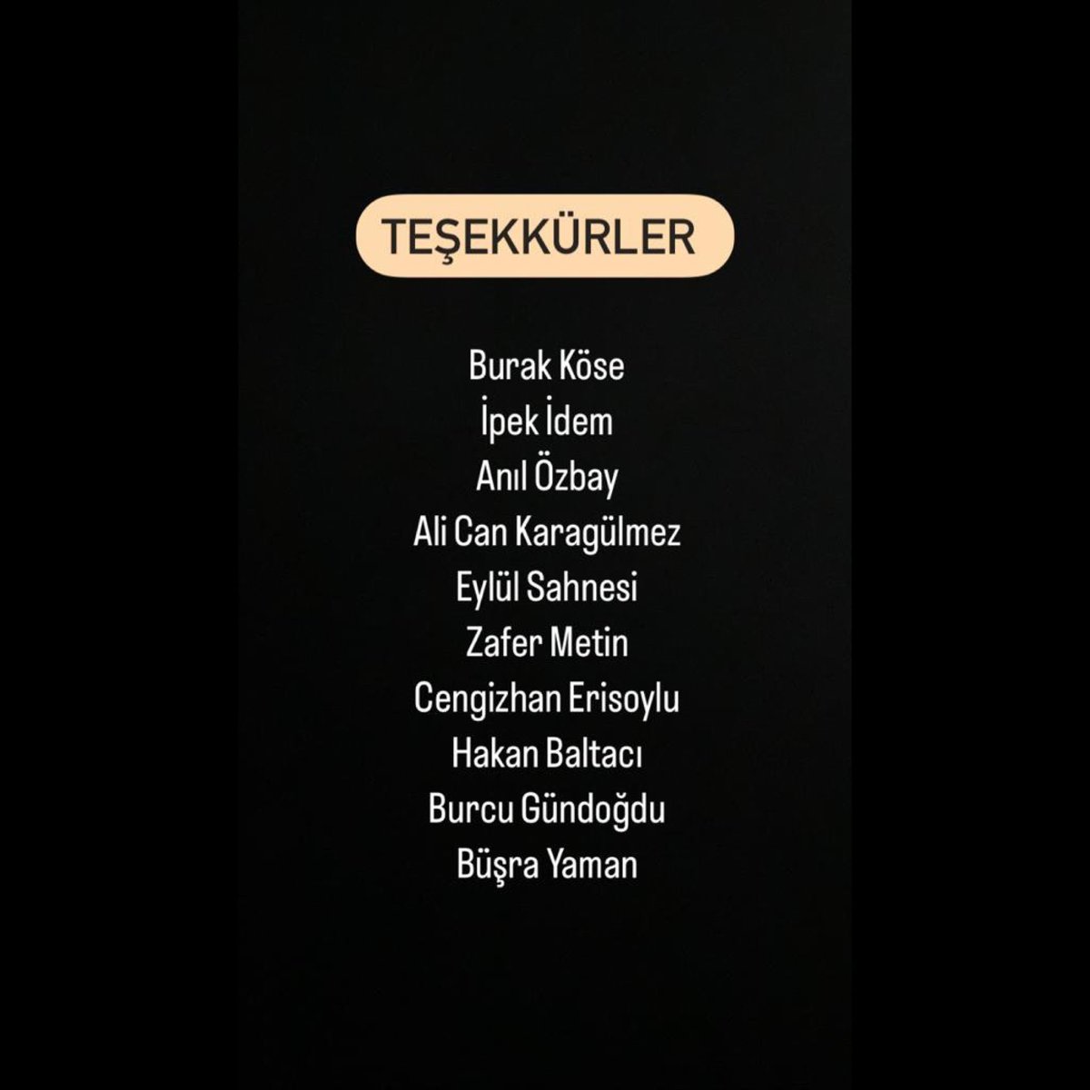 YENİ OYUN 
‘’anlamsızı’’

sızısı olan anlamı olmayan bir oyun izleyeceksiniz. 

‘’elleriyle avucuma koyduğu, avucumdan bütün vücuduma sirayet eden bu acıları yaşamak zorundayım, biliyorum.’’

Tek perde absürt performans 

Prömiyer: 
17 Kasım Cuma 20.30