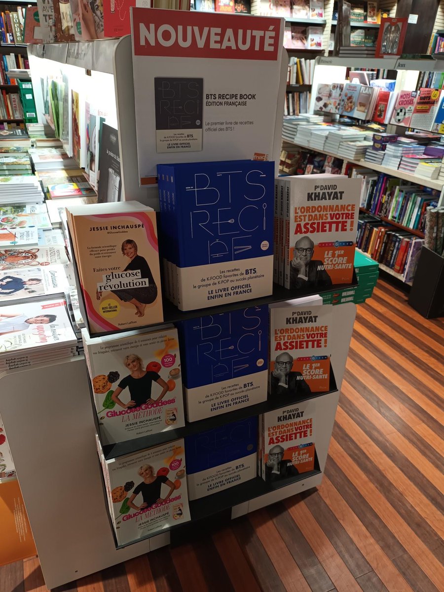 editionsleduc's tweet photo. Retrouvez le BTS Recipe Book, le livre de recettes des membres du groupe BTS, joliment mis en avant dans les magasins @Fnac ! 💜
#RM #Jin #SUGA #jhope #Jimin #V #JungKook #BTS #ARMY #BTS_RECIPE_BOOK_FRANCE #btsbook #kpop #btsarmy #CookWithBTS https://t.co/SLOV3cxmcG