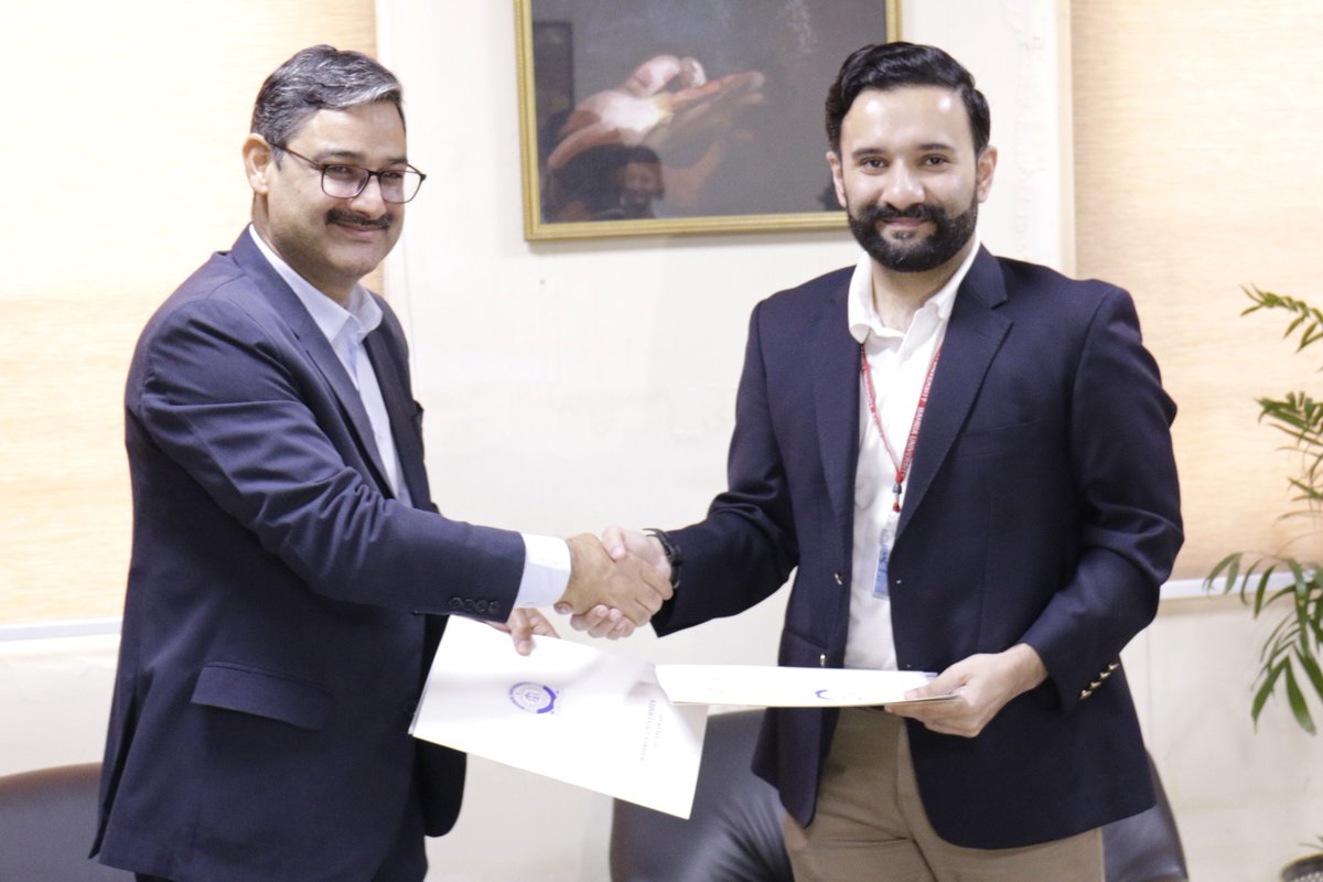 khybernews247's tweet photo. 🤝 AVT Channels (Pvt.) Ltd. and Bahria University Islamabad Campus join forces through a groundbreaking partnership. This strategic alliance blends academic expertise with industry proficiency, fostering innovation and skill development. Joint initiatives in research, internships, and curriculum development will benefit students and the industry. #MOU #AVTChannels #BahriaUniversity
@KaiwanR @BahriaOfficial @bumediahouse