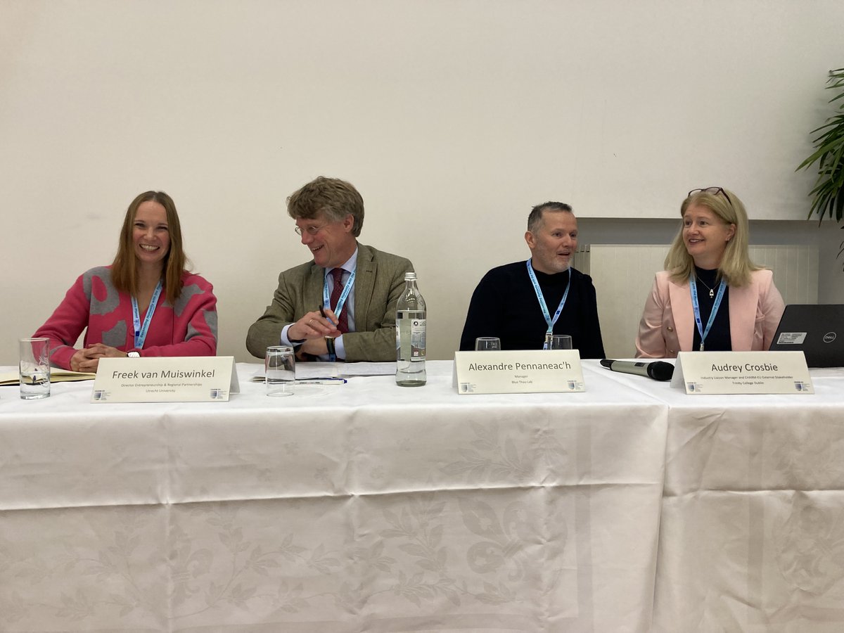 charm_eu's tweet photo. 🤝 How can #UniversityAlliances work with external stakeholders? 4 speakers discuss:

🟢@AGNystrom @AboAkademi
🟢Freek van Muiswinkel @UniUtrecht
🟢Lukas Kagerbauer @WUEconomics @IHK_Mainfranken
🟢Alexandre Pennaneac'h #BlueThauLab @umontpellier
🟢@AudreyCrosbie @tcddublin https://t.co/cUupm8kpum