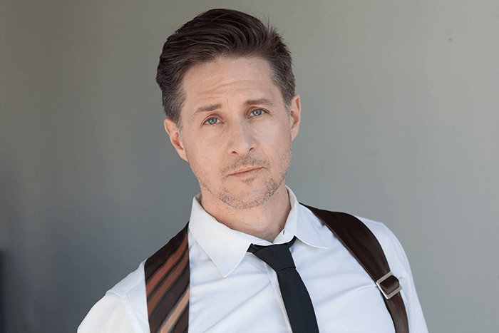 SpiderverseAR's tweet photo. المؤدي الص��تي لشخصية Spider-Man في ألعاب Insomniac الرائع @YuriLowenthal يقدم دعمه لأخواننا في فلسطين 

"بينما انتم لا تستمعون إلينا (الحكومة الأمريكية) يُقتل ��لاف المدنيين" https://t.co/h9QQn4cDRw