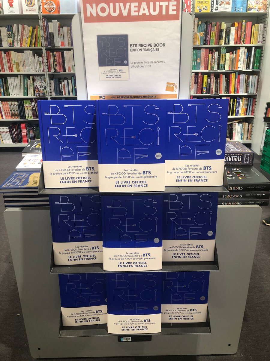 editionsleduc's tweet photo. Retrouvez le BTS Recipe Book, le livre de recettes des membres du groupe BTS, joliment mis en avant dans les magasins @Fnac ! 💜
#RM #Jin #SUGA #jhope #Jimin #V #JungKook #BTS #ARMY #BTS_RECIPE_BOOK_FRANCE #btsbook #kpop #btsarmy #CookWithBTS https://t.co/SLOV3cxmcG