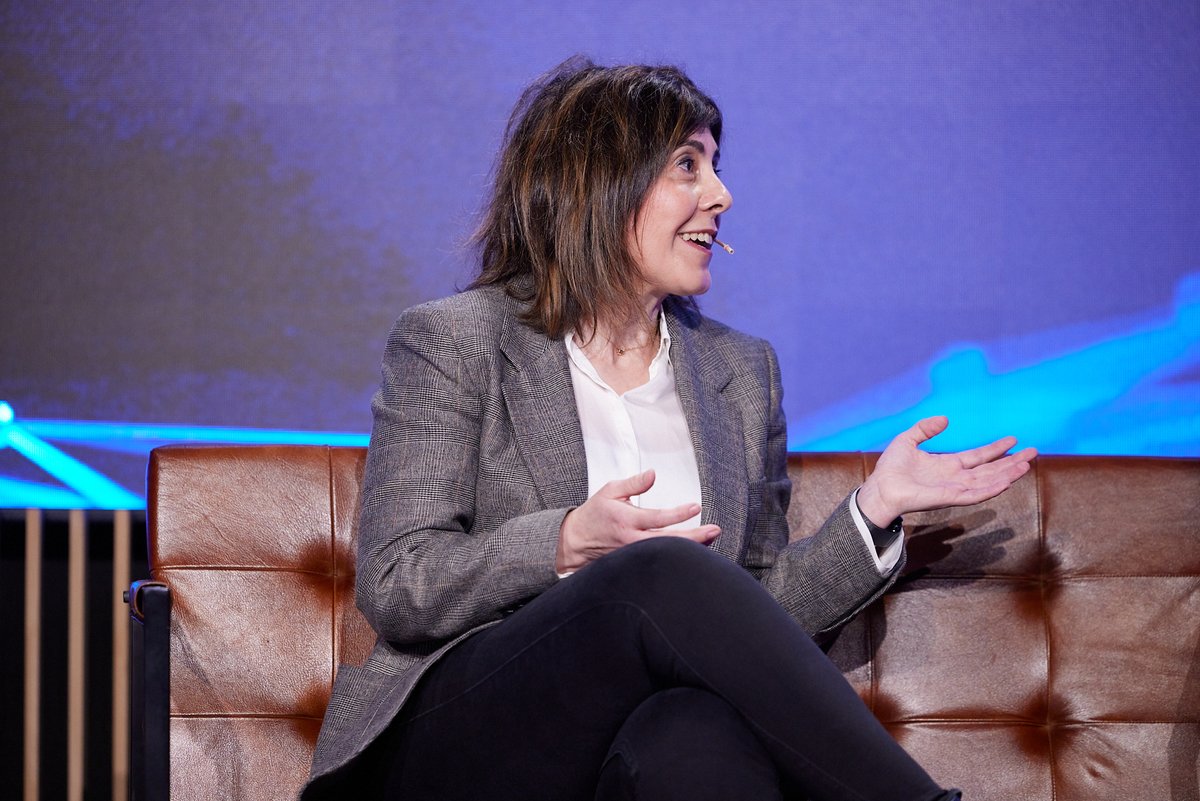 elconfidencial's tweet photo. @GrantThorntonSp ¿Cómo se utilizará el monedero digital? 

Mayte Arráez en #ECBlockchain: “Tendrá que ser por un intermediario o entidades que habrá a nivel nacional, serán ellos quien les abran un monedero y faciliten a los usuarios la aplicación”
https://t.co/icZQsM92n1 https://t.co/BP7Vm95XWS