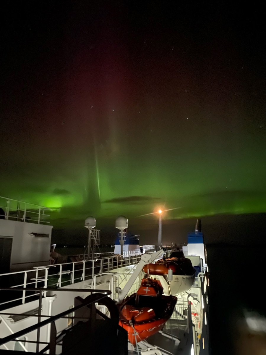 Stevie McPherson, Master of the MV Hrossey captured some fantastic photos of the Northern Lights from the Bridge as they departed Lerwick last night.

#shetland #inspiredbyshetland #mirriedancers