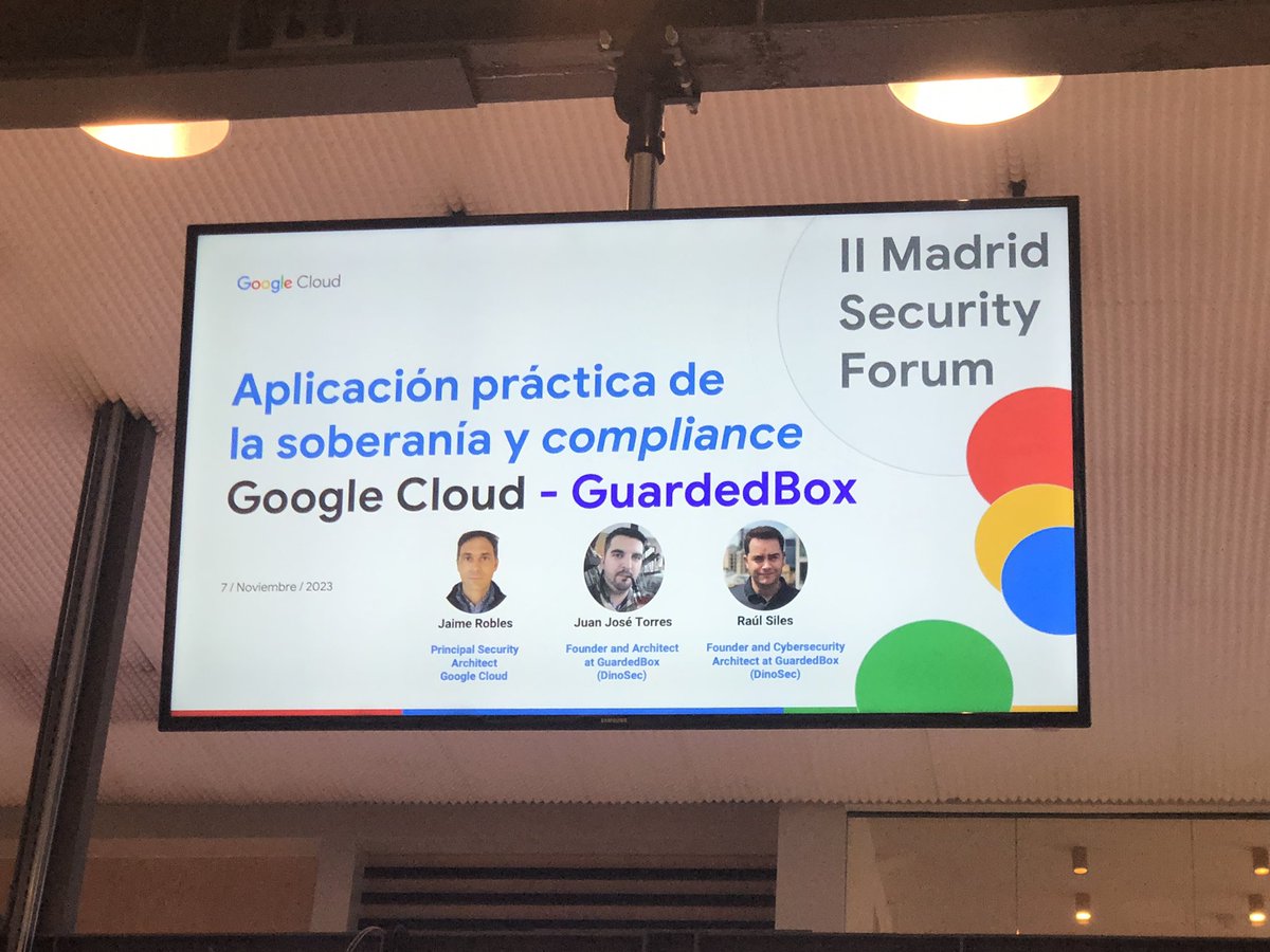 ESFERARED's tweet photo. @raulsiles de @dinosec en @GoogleStartupES #protegetussecretos , #guardedBox. Posiblemente una de las futuras nuevas damas del @CCNCERT de herramientas recomendadas de #ciberseguridad https://t.co/01xS6QLTCe