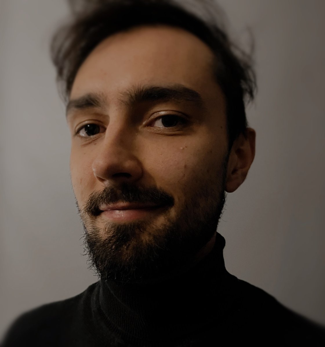 Już dziś zapraszamy na spotkanie muzyczne z Wojciechem Kielarem – autorem prozy, muzykiem, sound designerem. 

Godzina 17.00 w Mediatece KBP przy placu Polonii 1