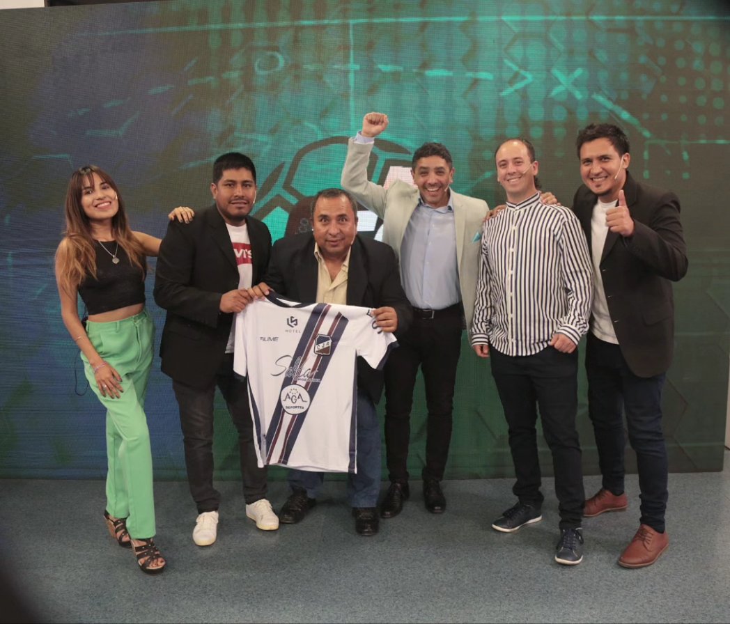 ElClasicoOk's tweet photo. Comenzó noviembre y te acompañamos un lunes más por #ElOnceTv 💪
Información, análisis, premios y bueno en cualquier momento sumamos el show de nuestros Bananas en Pijamas de gira por Salta 😂
El Clásico, mucho más que un programa deportivo ⚽💪 https://t.co/UL9SRadHQ8