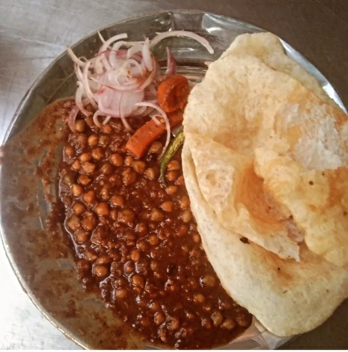 Lunch time stories 😋😋😍😍

#chole #food #foodie  #food #delhifoodie #delhifoodie #streetfoodindia