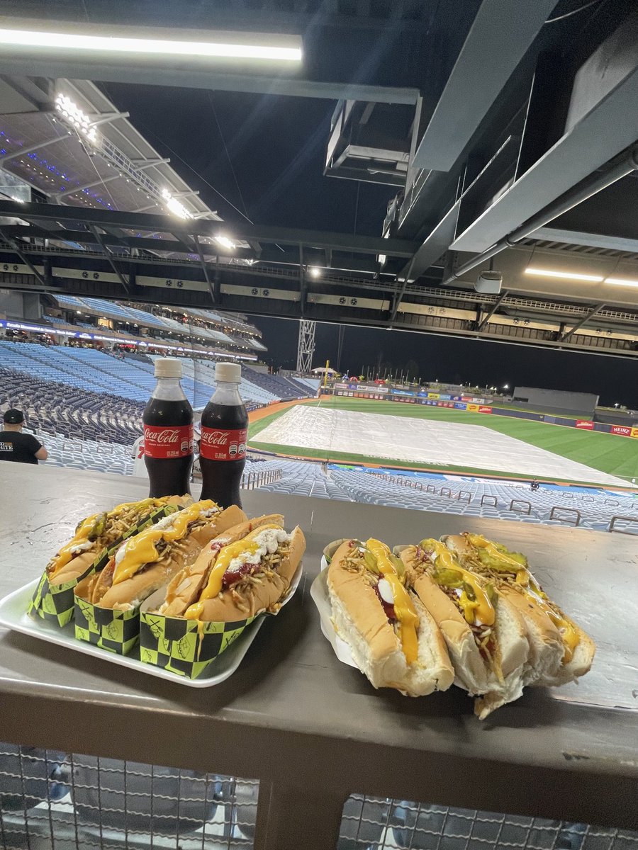 Skatenny's tweet photo. Tu y yo Viendo a los ⁦@leones_cbbc⁩ en el Monumental 🙈

Piénsalo! ❤️ https://t.co/iGR7kYZm6O