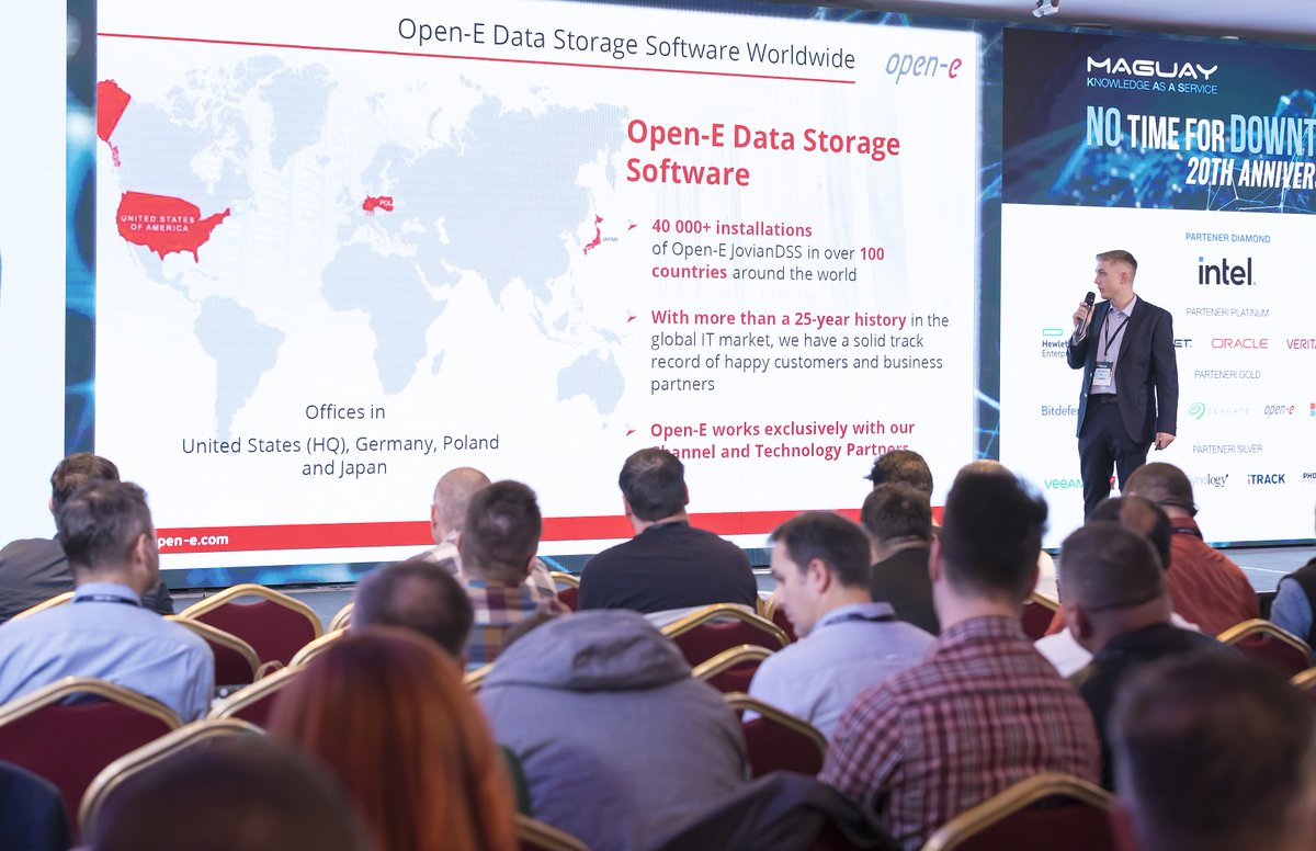 storagesoftware's tweet photo. ➡️ Patryk delivered an excellent presentation at the event organized by our Romanian partner, @maguayro. 📷 Thanks Maguay for inviting us and for all these years of successful cooperation! #busienssdevelopment #partnership #datastorage https://t.co/WzJfKnRhJh