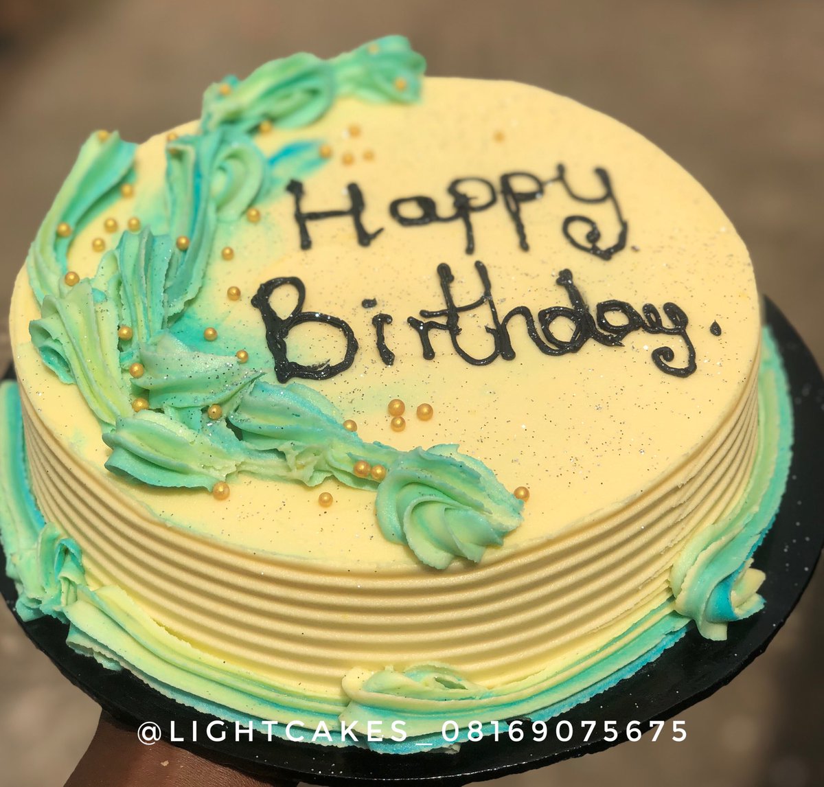 Lightcakes_'s tweet photo. Get your budget cake in akure for just #8500. We can help deliver it to your loved ones. Kindly click the link on the bio to place your order. 
#akurebaker #cakesinakure #Hilda Baci #Chef Dammy #akurehowfar https://t.co/WhRem3Fv15