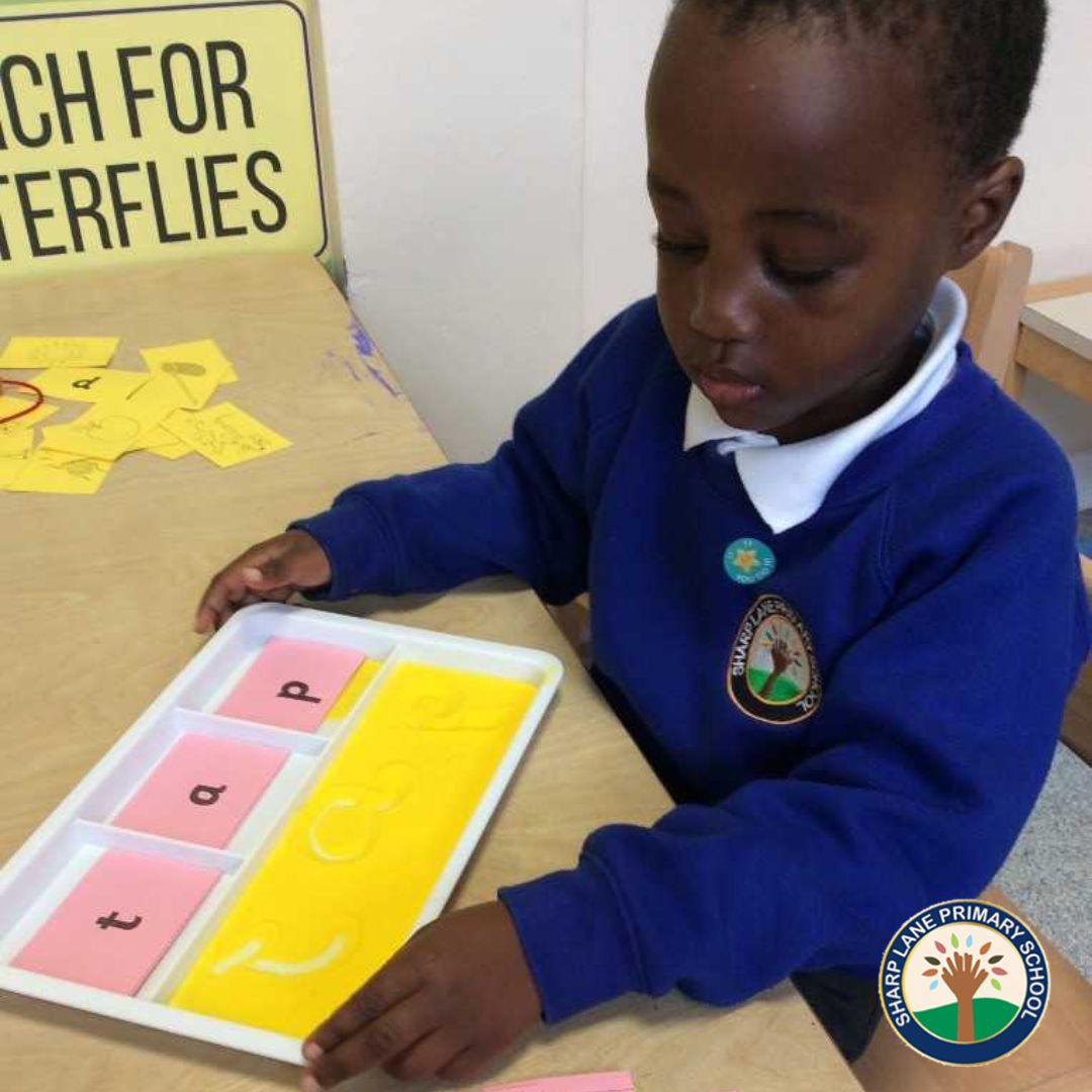 SharpLaneLeeds's tweet image. During Reception's phonics sessions, Carle class have enjoyed developing their blending and early writing skills using small flash cards and coloured sand. Brilliant work, everyone 👏🌟

#EYFS #Phonics #EYFSphonics #LeedsLearning #Reception #SharpLaneSchool