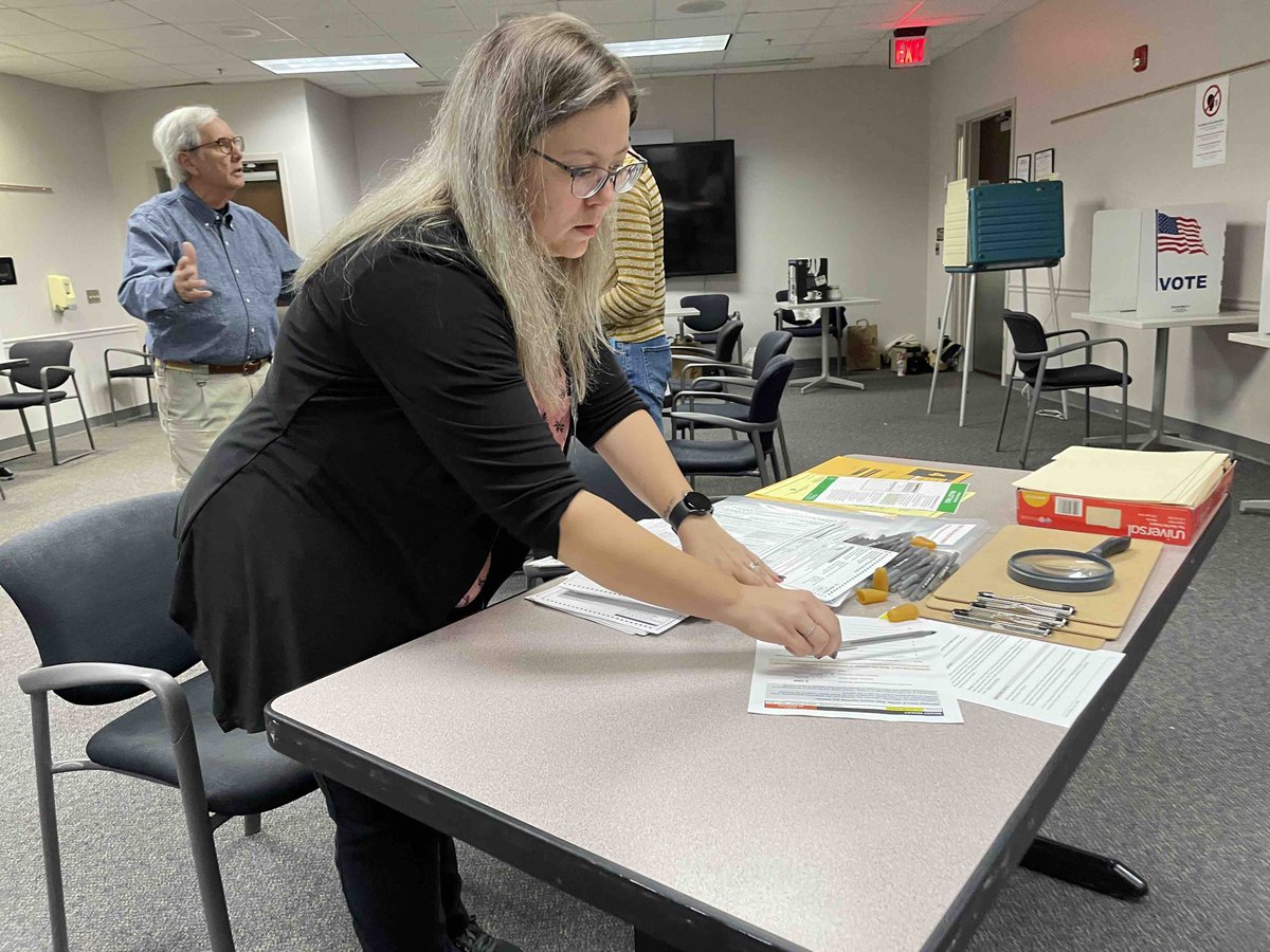 It’s a beautiful morning to #vote! The polls are open until 7 p.m. tonight and you also can return your #votebymail ballot at any polling place.

#GoVote #GOTV #VAElections