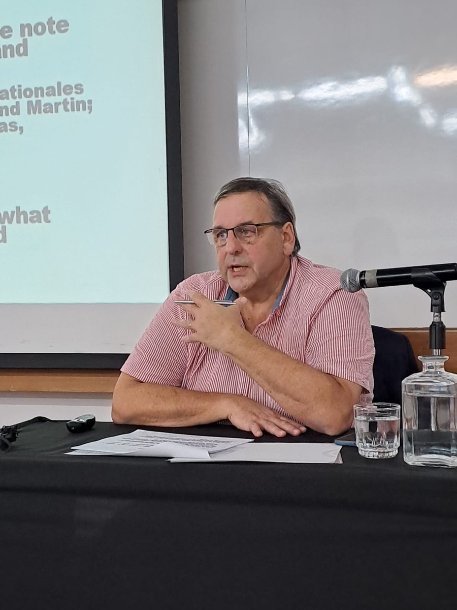 📣Richard Sparks: "El discurso punitivo es multidimensional y no se reduce a la pregunta por cuántos reclusos tenemos en un centro penitenciario, sino se relaciona con aspectos estratégicos, sentimentales que nos entrega la cultura de la práctica penal"📲youtube.com/live/cka6ayGVb…