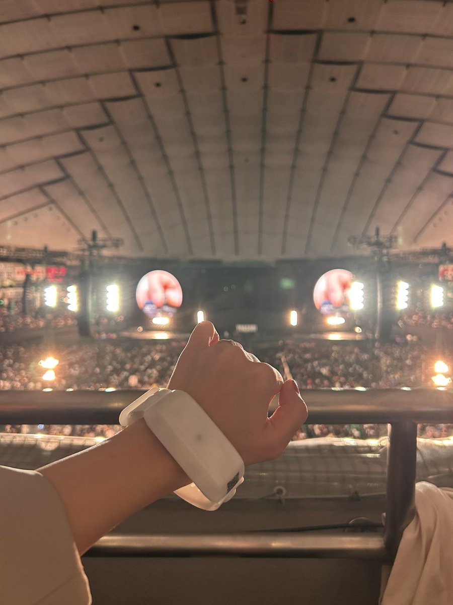 2階席1番前のどセンター
めちゃくちゃに視界良好で楽しすぎた
#Coldplay  #coldplaytokyo
