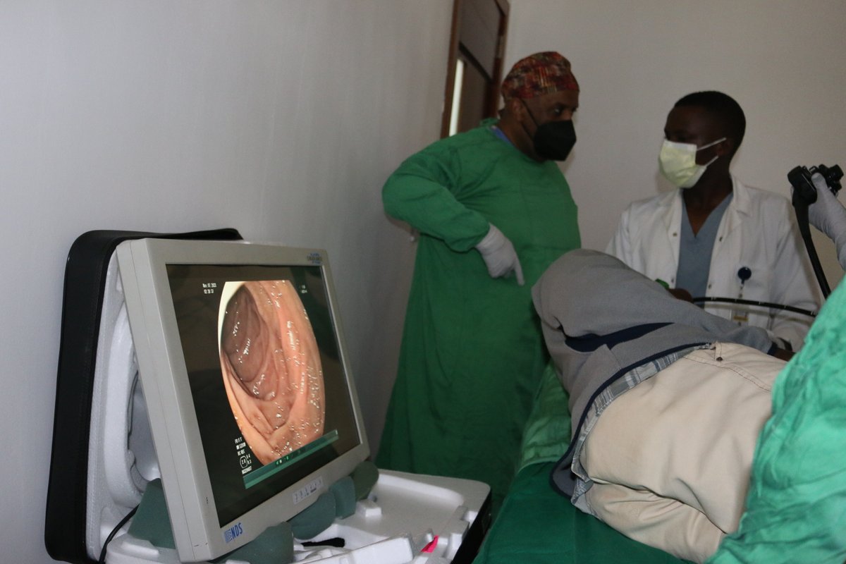 ButaroHospital's tweet photo. During 6th-10th Nov 2023, the @BrighamWomens's @DonaldDuerksen (gastroenterologist) & Conrad W. (CGRN) and the @MayoClinic's @dunleavy_katie (gastroenterologist) are performing endoscopy at #Butarohospital.
The 🇷🇼#Endoscopyweek's brought the care to @BureraDistrict patients https://t.co/o1pLS2d9My