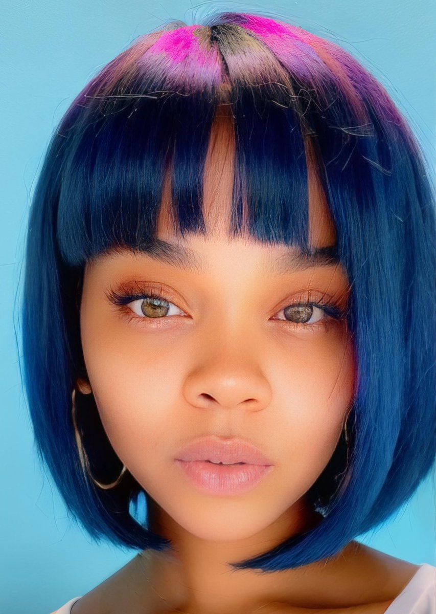 only1showers's tweet image. I’m really really digging the blue💙🦋
Bald or length are fly☔️✨
#only1Showers💋

What y’all think?

#Sidenote💕
This looks exactly like me at 23
One of the twins look exactly like this🤣😂🤣She look so much like me it be scary sometimes lmao

And oh,
GM ☀️ Black America🔴🔱⚫️