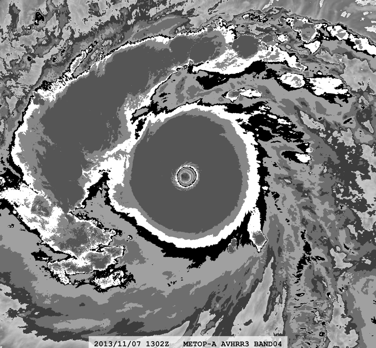 zeb199818's tweet photo. Super Typhoon #Haiyan 10-year Anniversary
#31W Super Typhoon #Haiyan
Satellite: #METOPA #AVHRR3
Time : 2013/11/07 1302Z
Eye Temp : 24.046 °C
Part 1 https://t.co/BrOZ5B1RRR
