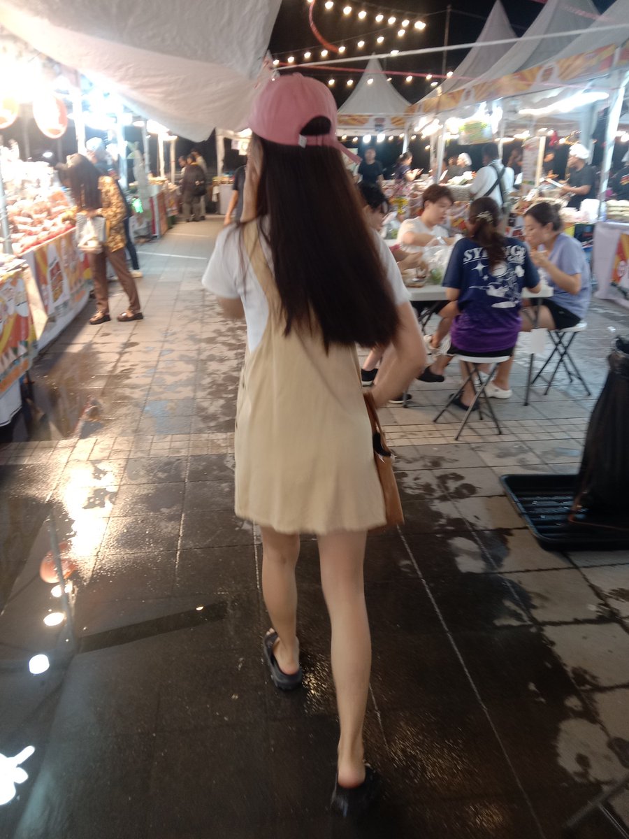 J1997_F1999's tweet photo. เจอทักได้นะ🥰
~ ให้ทายใส่ กกน. สีอะไร���
.
.
.
.
.
# ไม่ได้ใส่ 🤭🤭🤭🤣🤣🤣 https://t.co/kqdkIO1P9b