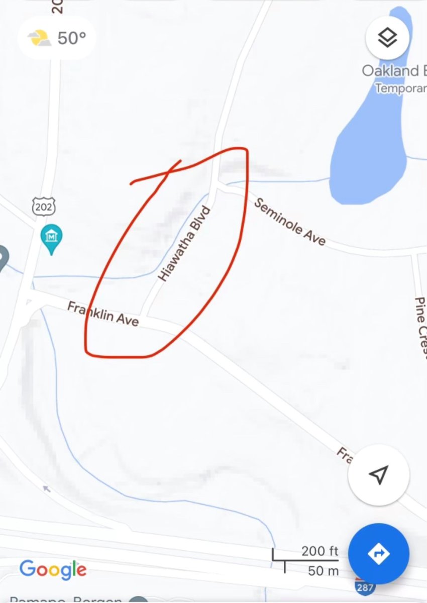 ROAD CLOSURE UPDATE!
HIAWATHA BETWEEN FRANKLIN AVENUE AND SEMINOLE AVENUE WILL BE CLOSED FROM 12 NOON TILL 4PM FOR PAVING TODAY NOVEMBER 7, 2023.
#oaklandnj