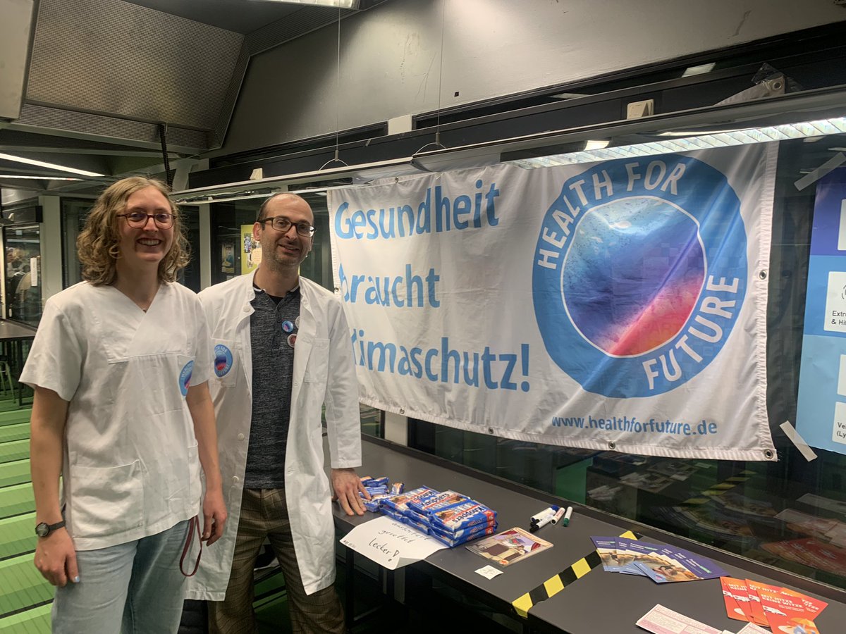 #HealthForFutureAachen 
Engaging & Networking with 1st year #MedicalStudents @RWTH at @UniklinikAachen 
With #LeaElsholz 
Quite #OneHealth activity. 

@healthforfuture 
@gandhi_bvmd #Aachen #SciComm
#HealthForFuture @OneHealthEJP @SibylleKeupen #Health