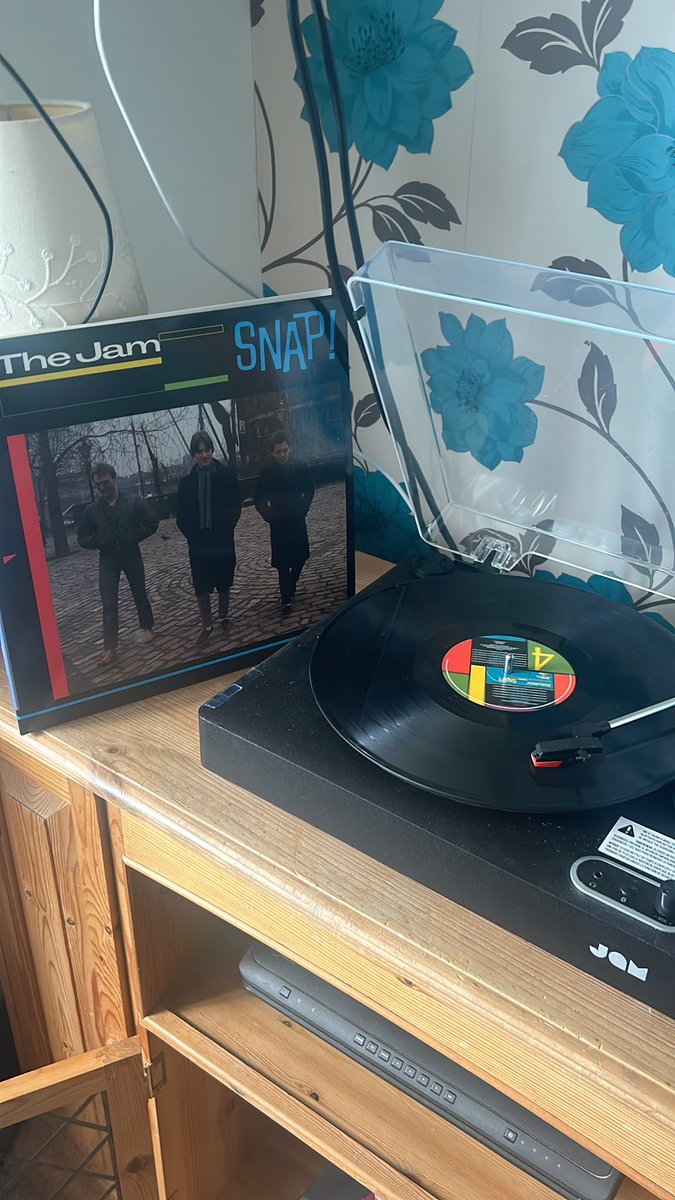 MauriceRedpath's tweet image. Likewise with certain albums Richie #goingwayback 😎🤝