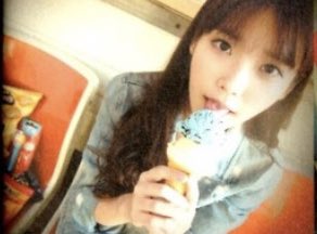 icdlwl's tweet photo. 내가 아는 강아지중 제일 귀여움 https://t.co/xuFrgRqdKE