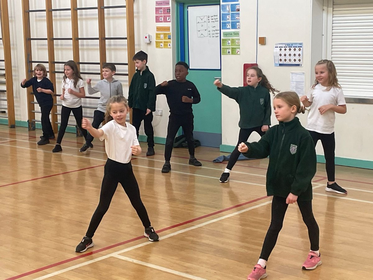 ActiveSchAngus's tweet photo. π₯ Thank you to @kanzenkarate for coming into @BirkhillPrimary @AuchterhousePS @MurroesP @LiffPS @seaview_ps sharing their love of #Karate & #Inspiring our young peopleπ₯@MonihighPE @MonifiethHWB @AngusCouncil @SchoolAngus #LetsCelebrateSport #ActiveMonifieth https://t.co/KswXwapiLX