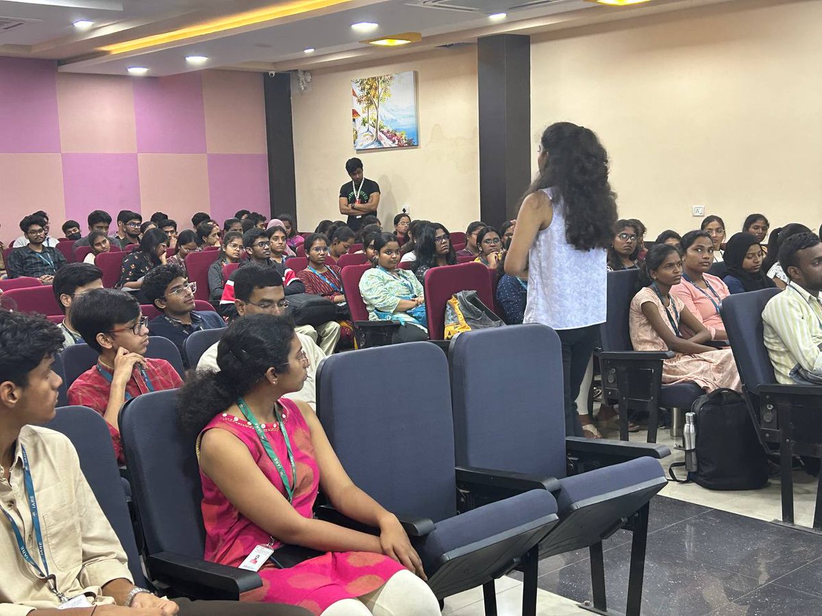 Hrushikeshhhh's tweet image. it was an awesome workshop on #Web3 and @TheGraphIndia by @Sruthi_2408 at @MscHyderabad. It was incredibly insightful and helped many newcomers grasp the immense potential of this technology! 🚀 #Web3Workshop #BlockchainEducation