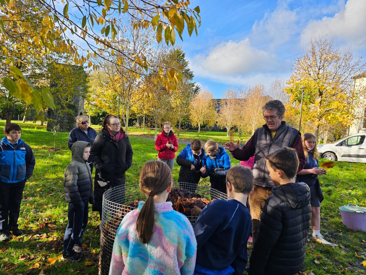 greenspacescork's tweet photo. local primary &amp; secondary schools @ Mahon came this morning laden with bags of leaf collected from pavements for a workshop on creating leaf mould led by Donal O'Leary. It's all happening at Mahon Communuty Garden! @CorkHealthyCity @corkcitycouncil @c https://t.co/IE8rRKOYfY
