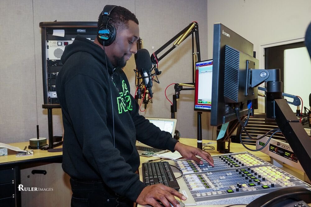 Happy Tuesday! @OfficialBekoe is on bright and early — carrying you into the early afternoon with all the tracks you need to hear today! Catch Mornings With Bekoe weekdays from 8am-1pm on 91.1 FM 📻 Vocalo.org/player
