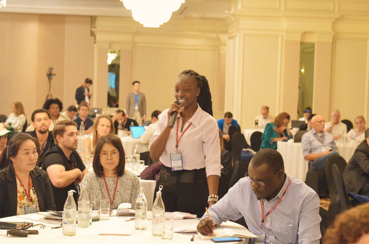 Antoinett2002's tweet photo. Had the chance to seek Youth involvement in the 13th Multistakeholder Meeting on Livestock Sector towards Strengthening Sustainability and Increasing  Resilience and so glad that #GASL acknowledged the youth  as  a powerful force towards pushing the agenda #Sustainablelivestock https://t.co/X1D6WXm49X