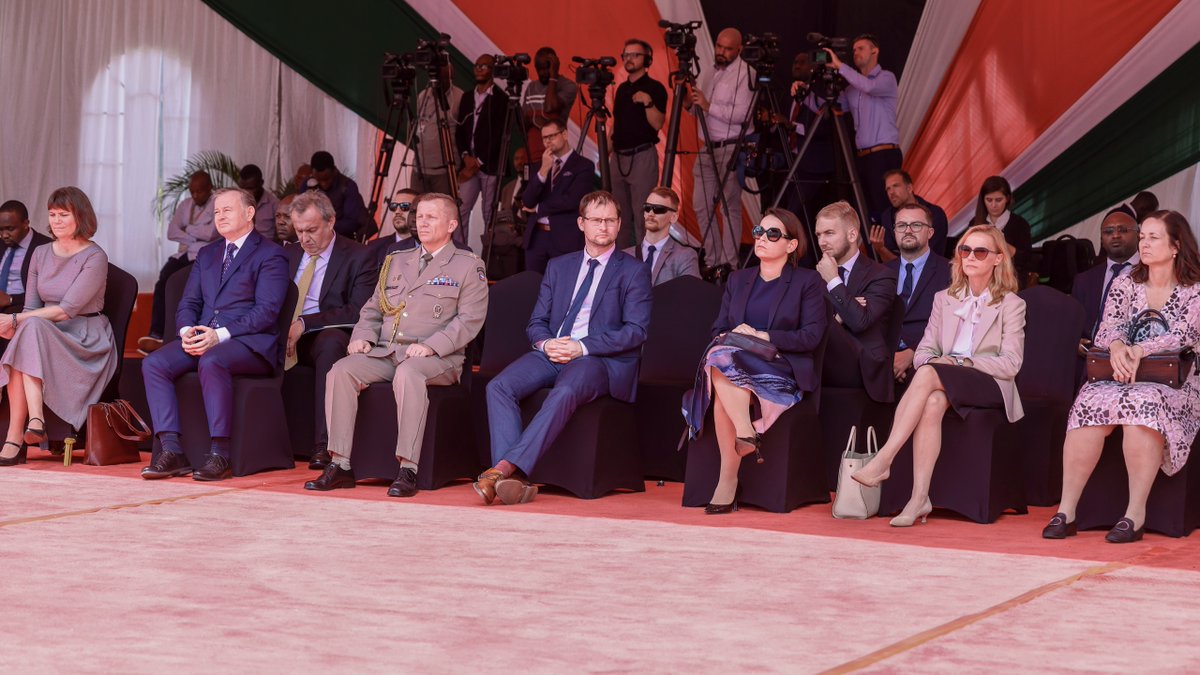 WilliamsRuto's tweet photo. Kenya is a valued investment destination in Africa and the region. We have created a one-stop shop, issued tax holidays and improved the regulatory regime to spur trade and investments. https://t.co/ZmVsKtytUc