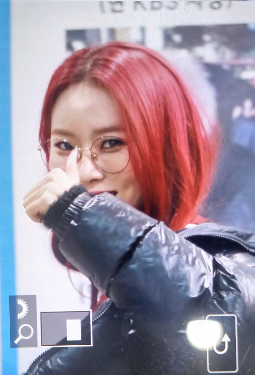 231107 데키라 위클리 먼데이 출근 프리뷰

오랜만이야

#위클리 #Weeekly 
#먼데이 #Monday
#데키라 <a href="/_Weeekly/">Weeekly (위클리)</a>