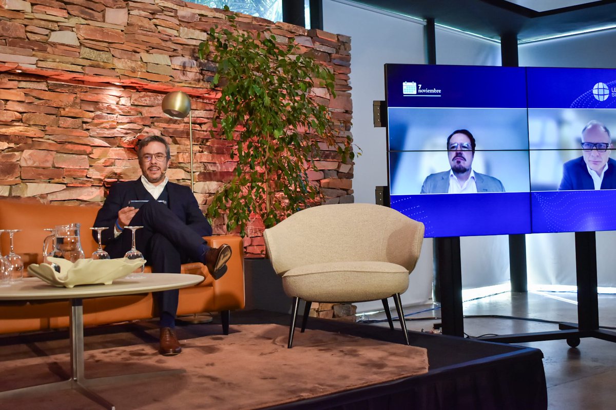 Legaltechsummit tweet media