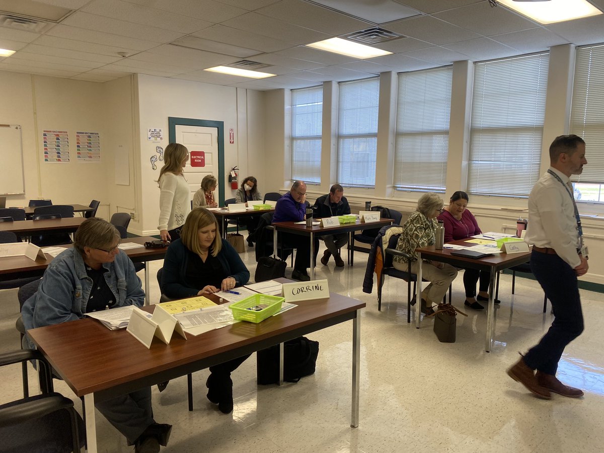 AMorgan_FCPS's tweet image. A wonderful afternoon of learning together with some of the BSG staff. Presenting to Adult Learners session 3.
Thankful for this fantastic team who helped facilitate with me! @DThompsonFCPS @loveofspecialed and Tim Snyder 
#fcpssupport