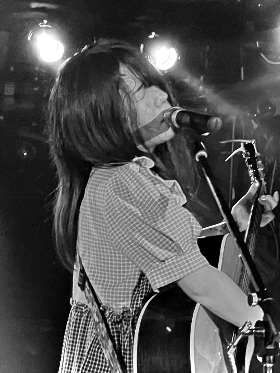 aquaspeed17's tweet photo. 叶芽フウカさんがSHELTER出演だったのでビンテージっぽく
11/6 『STAND ALONE vol.4 ~Eupatorium japonicum~』 @下北沢SHELTER
#STAND_ALONE https://t.co/7aGcRV8auf