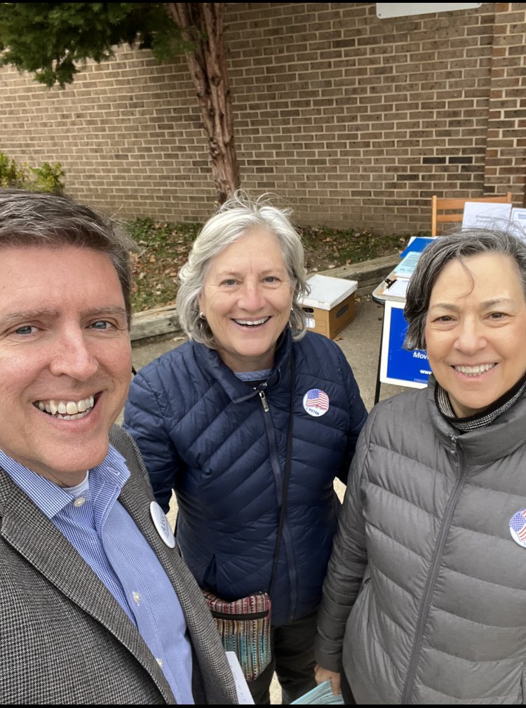 It's a great morning to VOTE... pick up the Democratic blue sample ballot from the Hunter Mill Democratic volunteers before you go inside to vote.
Polls are open until 7pm.
For information on voting go to fairfaxvotes.org.