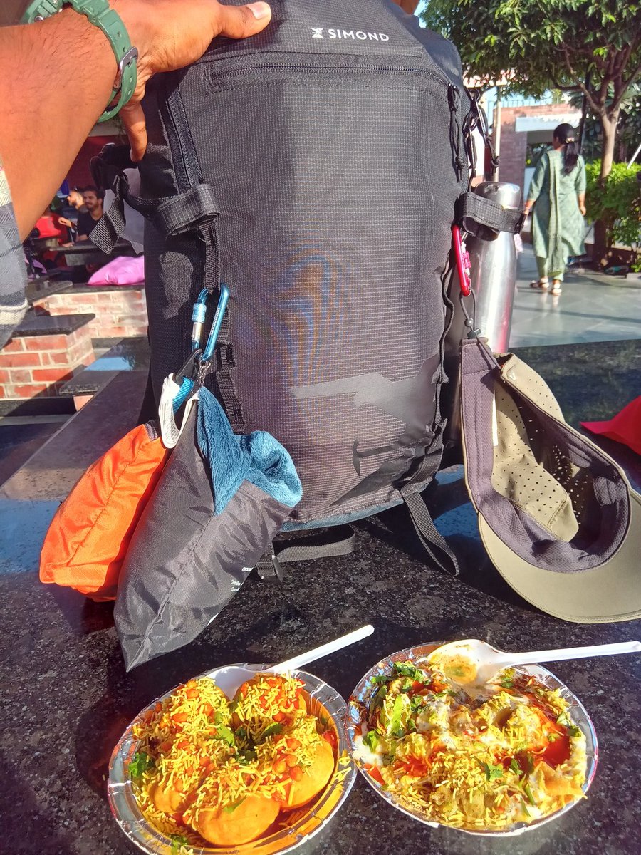 Aniruddha Vishwekar tweet media