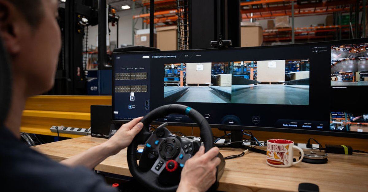 ThirdWaveAi's tweet photo. 60% of Third Party Logistics Companies invested in automation in 2022. Automation is no longer a luxury, but a necessity. Learn more about flexible, autonomous forklifts at https://t.co/mLwgSdywns https://t.co/93ODKeyAz6