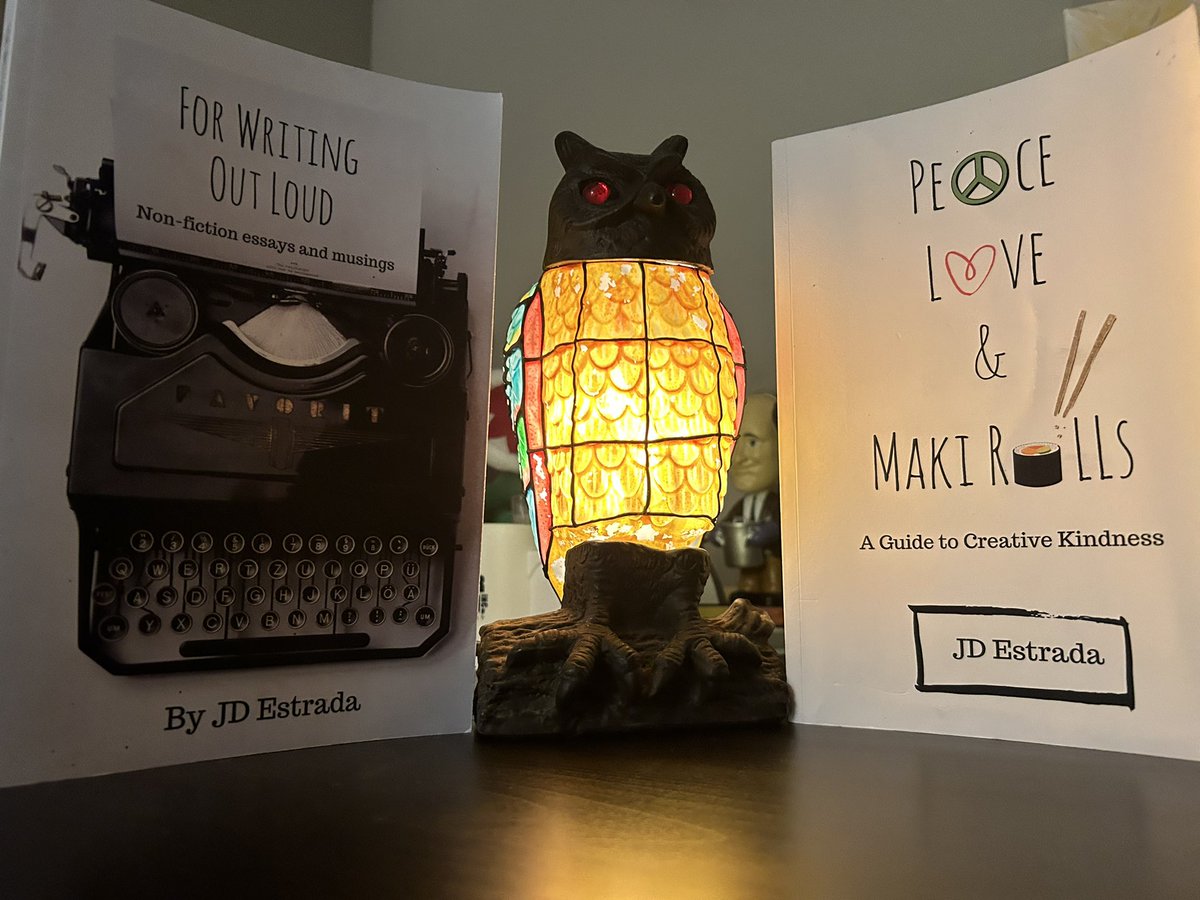 Although most people know me through my fantasy books and poetry, I also have two #nonfiction books. Since it’s #NonFictionNovember, thought to shine a little light on them because why not?

Links: 

amazon.com/Peace-Love-Mak…

amazon.com/Writing-Out-Lo…

#WritingCommunity
